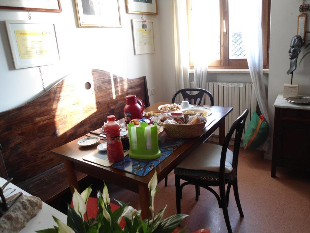 B&B Rosaspina Ascoli Piceno Esterno foto